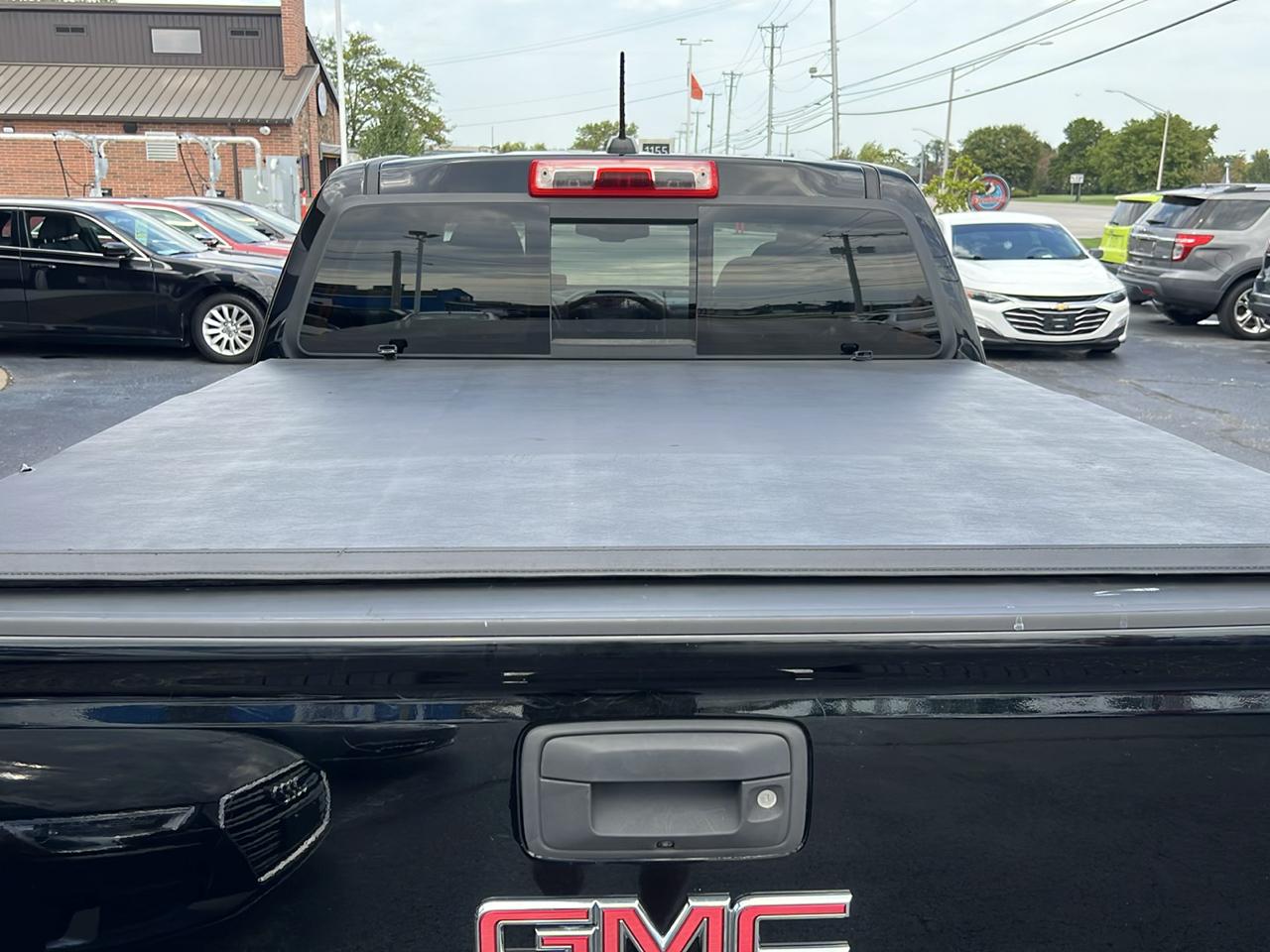 GMC Canyon 4WD Crew Cab 128.3" SLE 2016