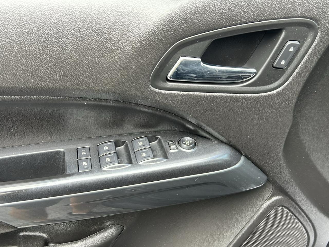 GMC Canyon 4WD Crew Cab 128.3" SLE 2016