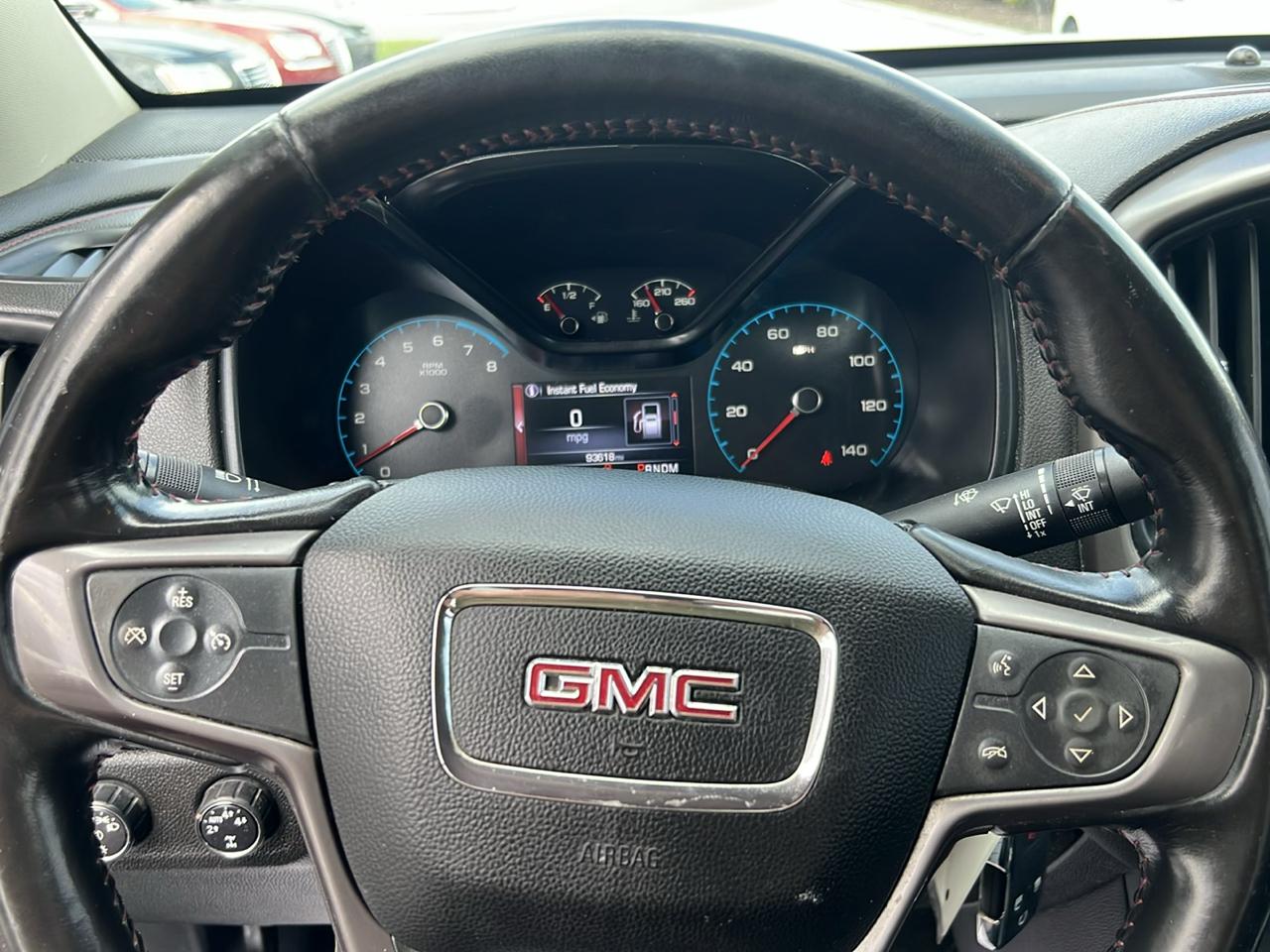 GMC Canyon 4WD Crew Cab 128.3" SLE 2016