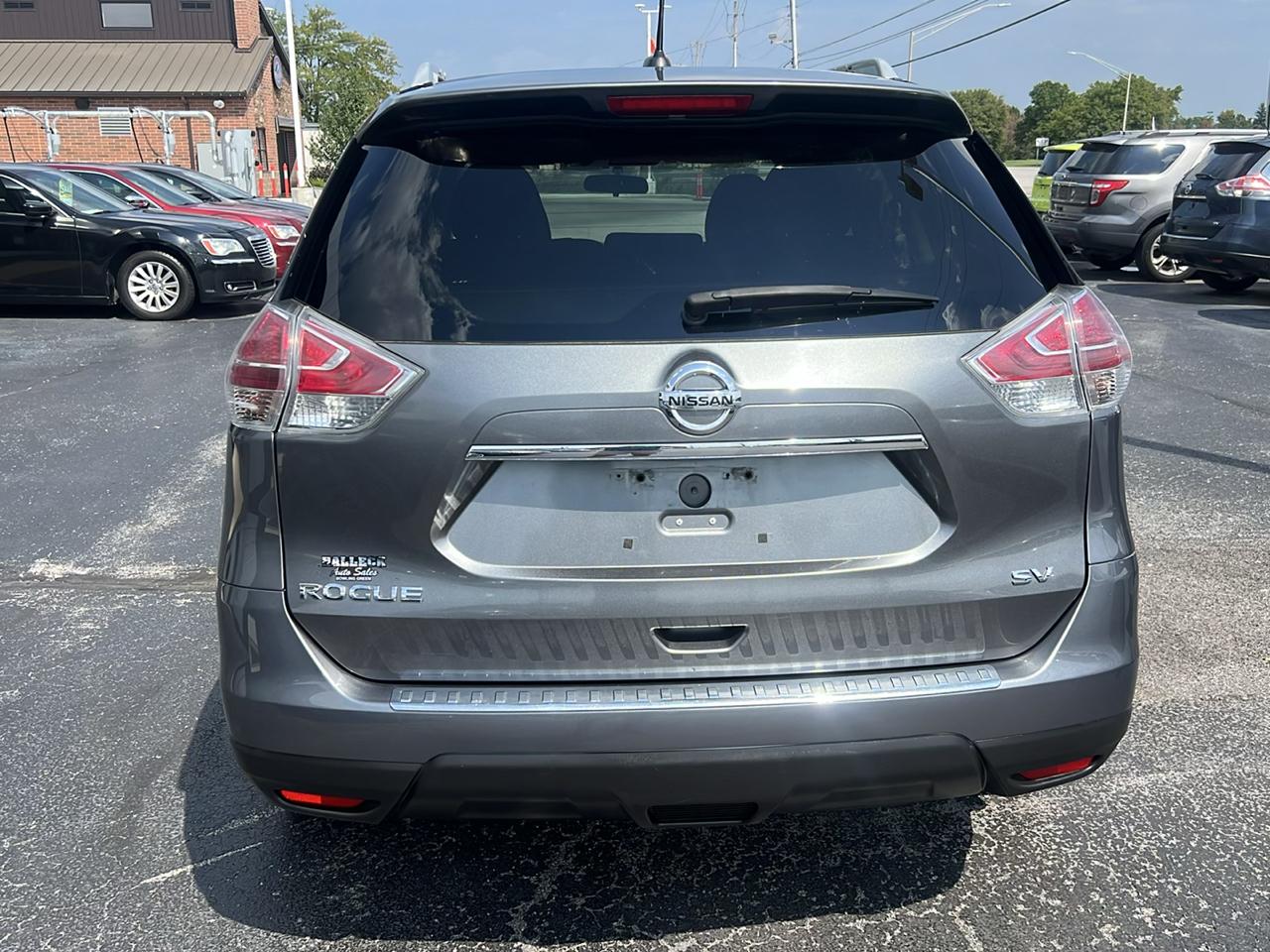 Nissan Rogue photo 4