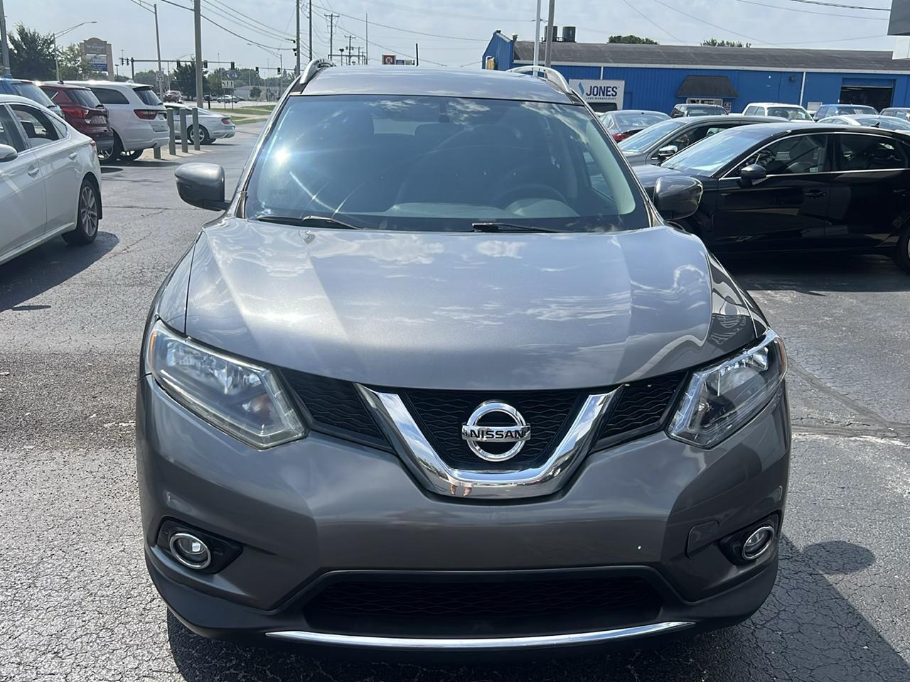 Nissan Rogue photo 8