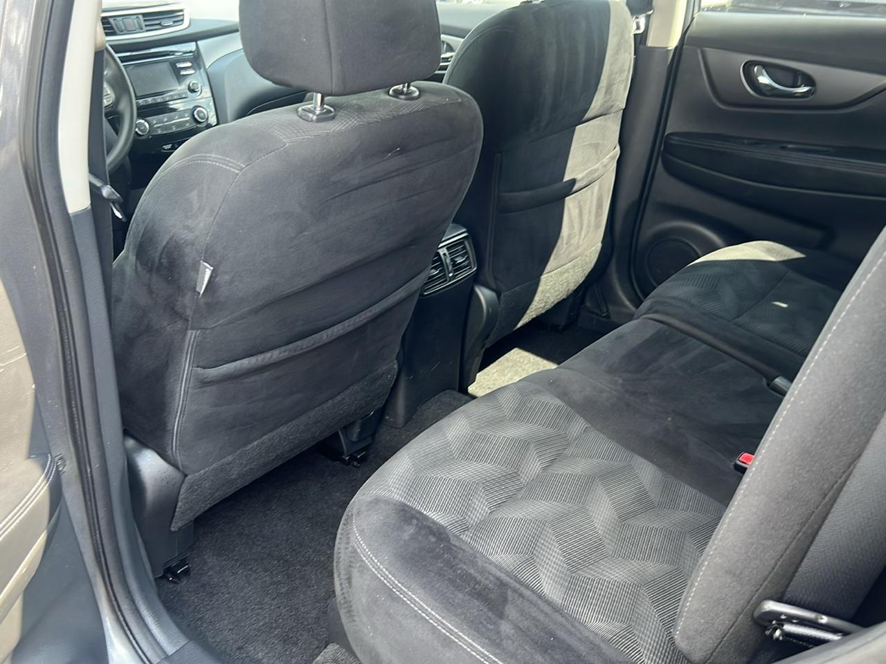 Nissan Rogue photo 13