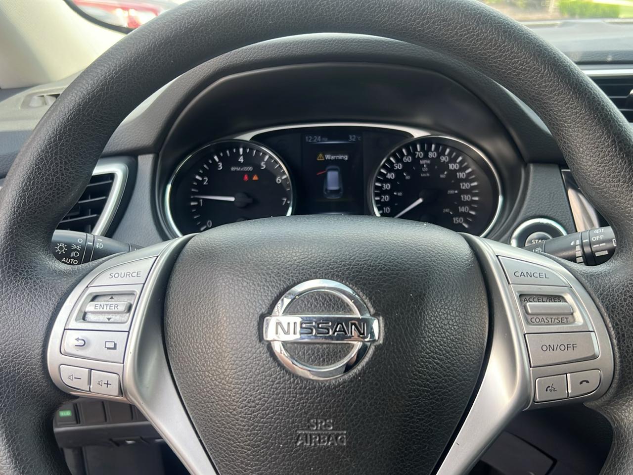 Nissan Rogue photo 18