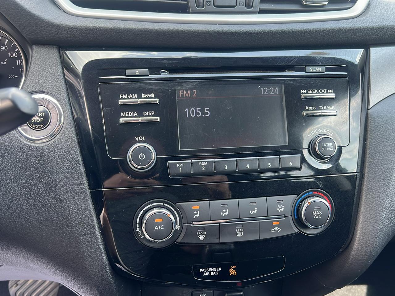Nissan Rogue photo 19