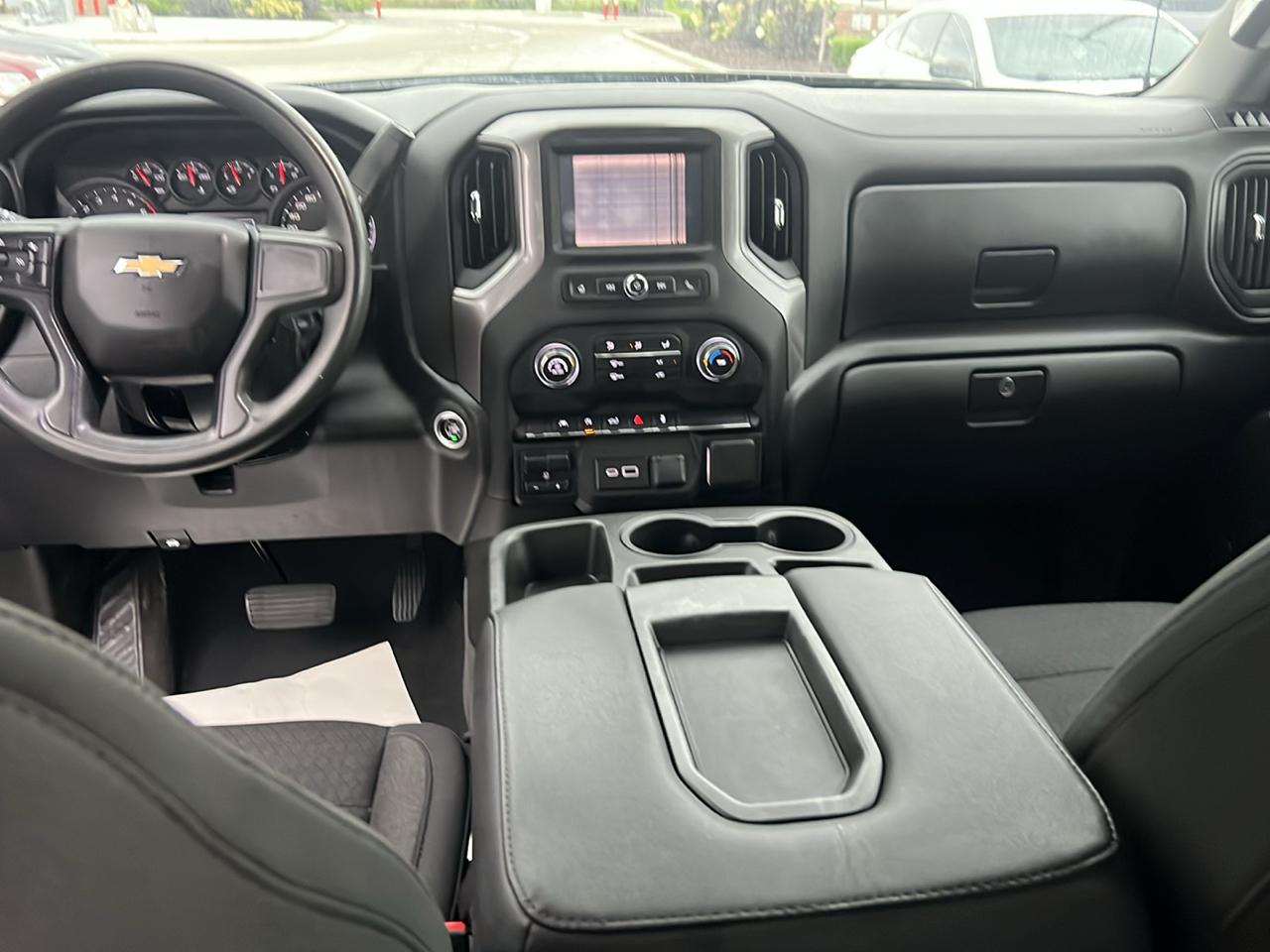 Chevrolet Silverado 1500 4WD Crew Cab 157" Custom 2023