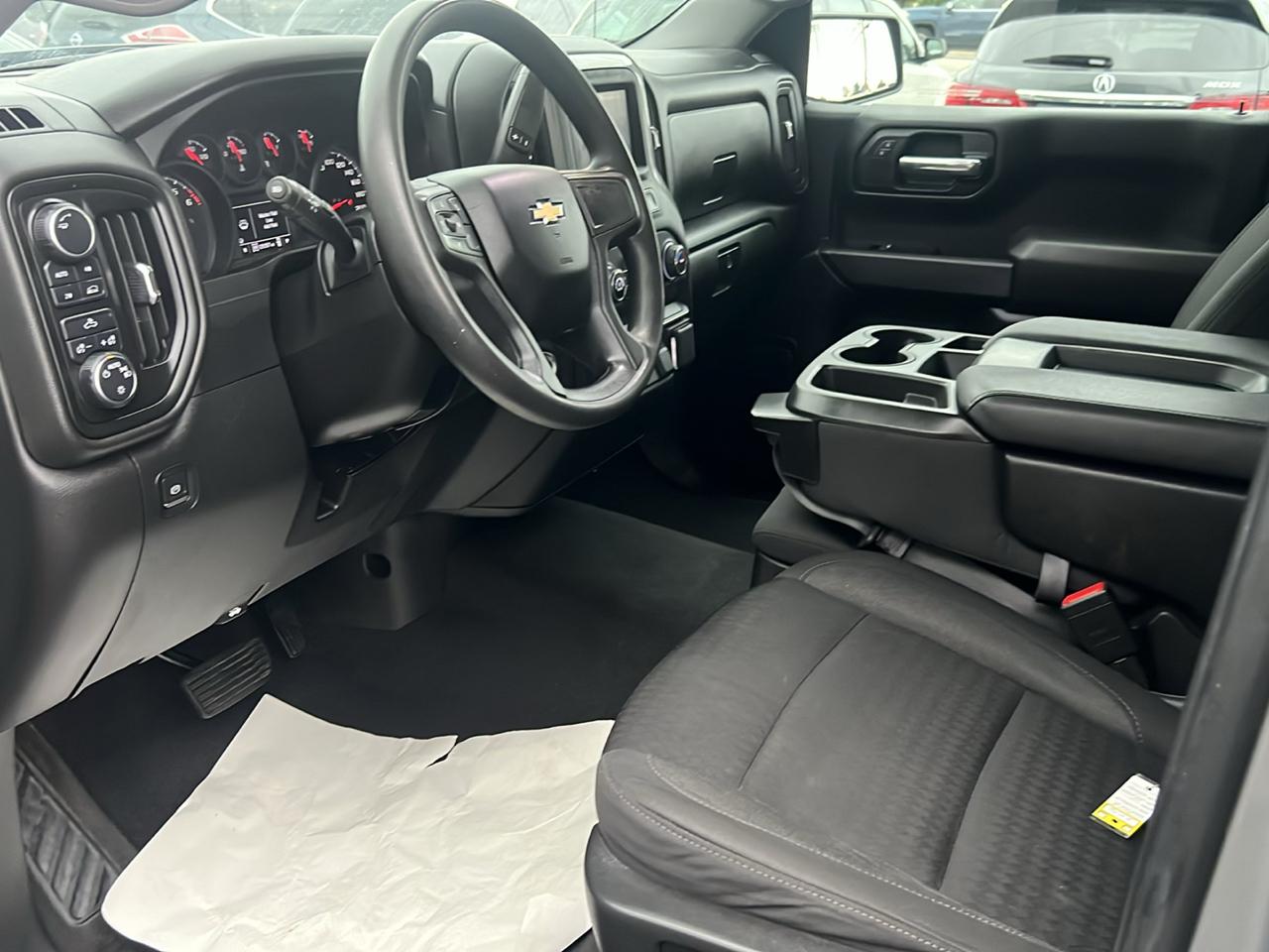 Chevrolet Silverado 1500 4WD Crew Cab 157" Custom 2023