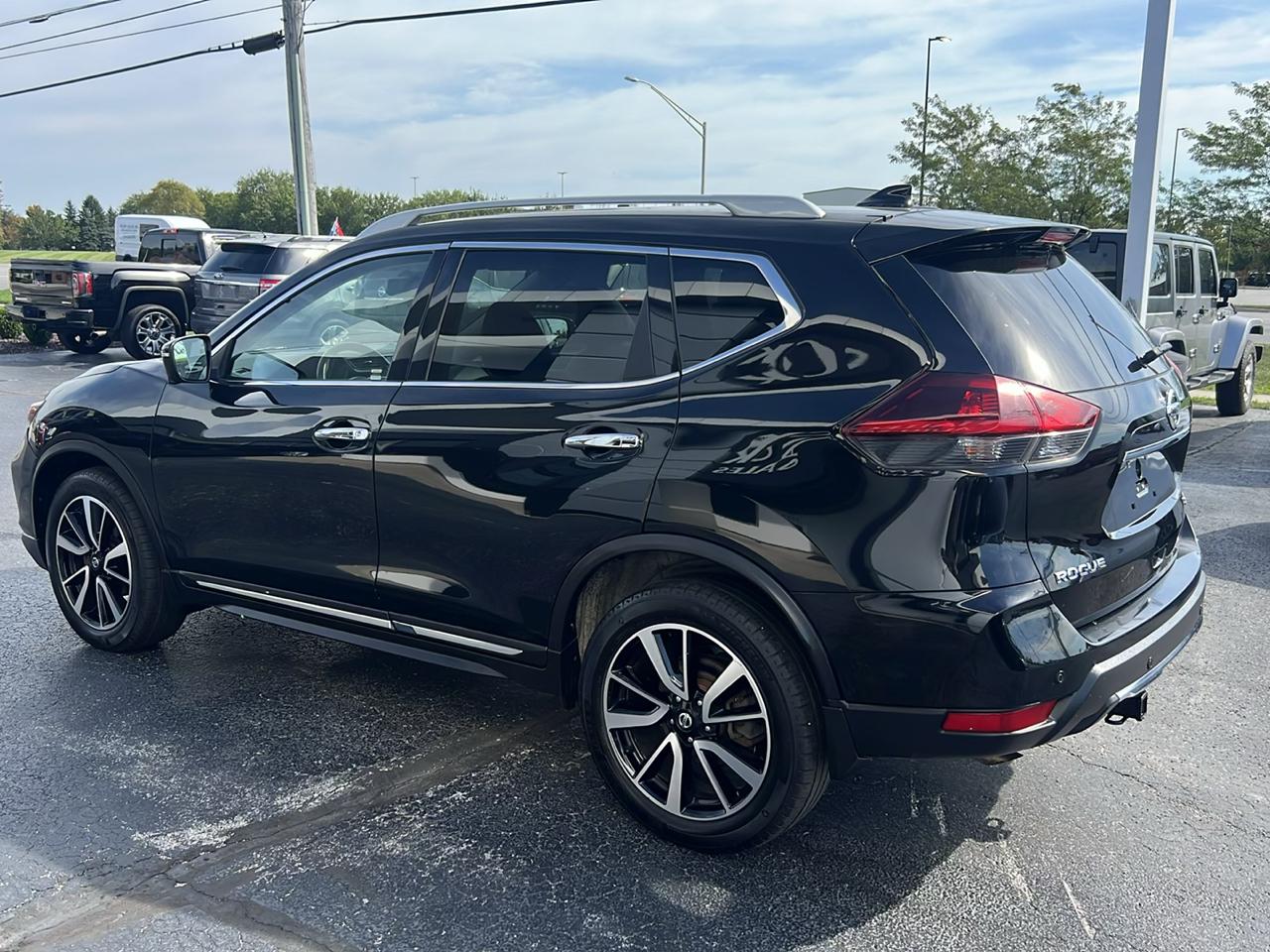 Nissan Rogue photo 3