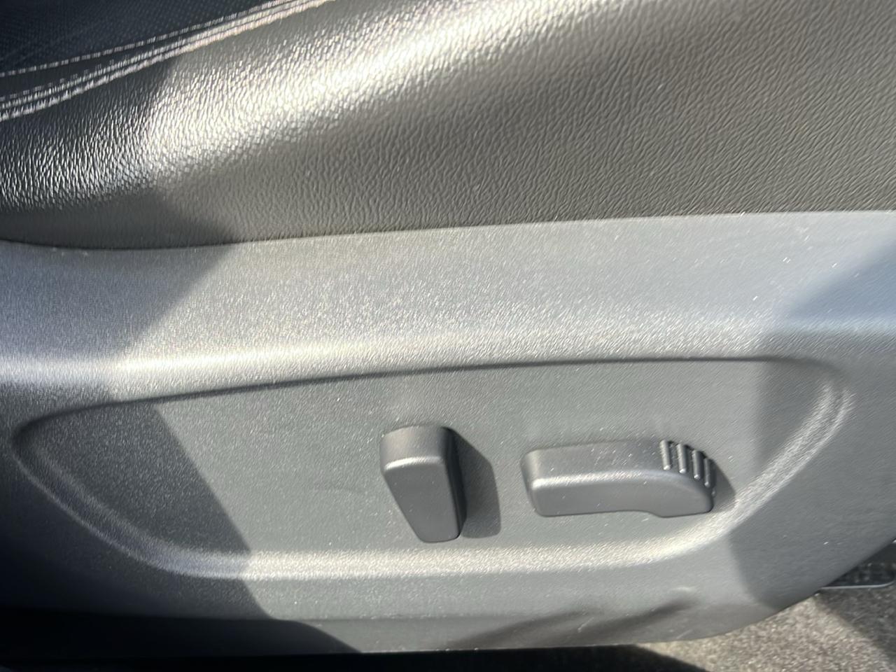 Nissan Rogue photo 10