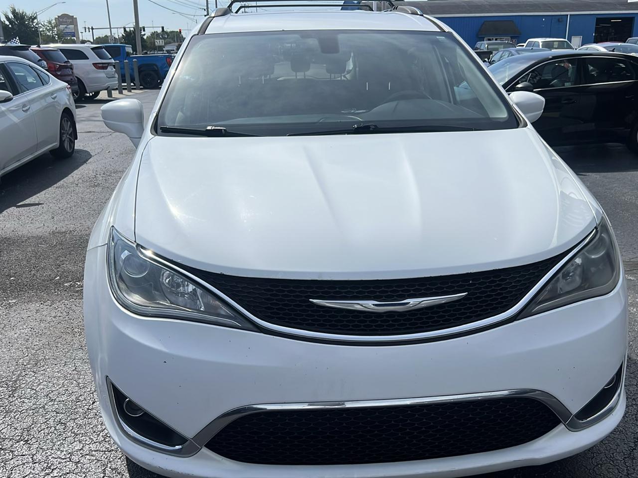 Chrysler Pacifica Touring-L Plus FWD 2017