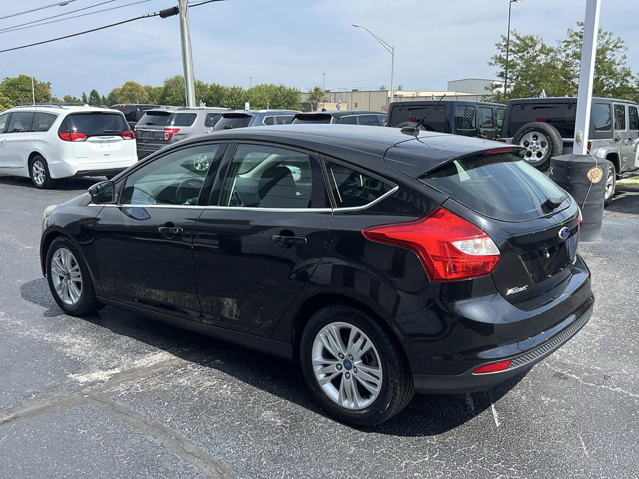 Ford Focus 5dr HB SEL 2012