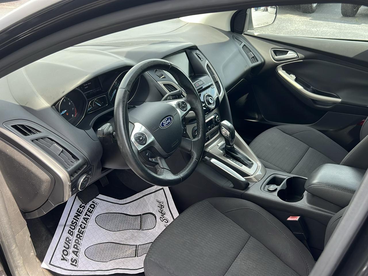 Ford Focus 5dr HB SEL 2012