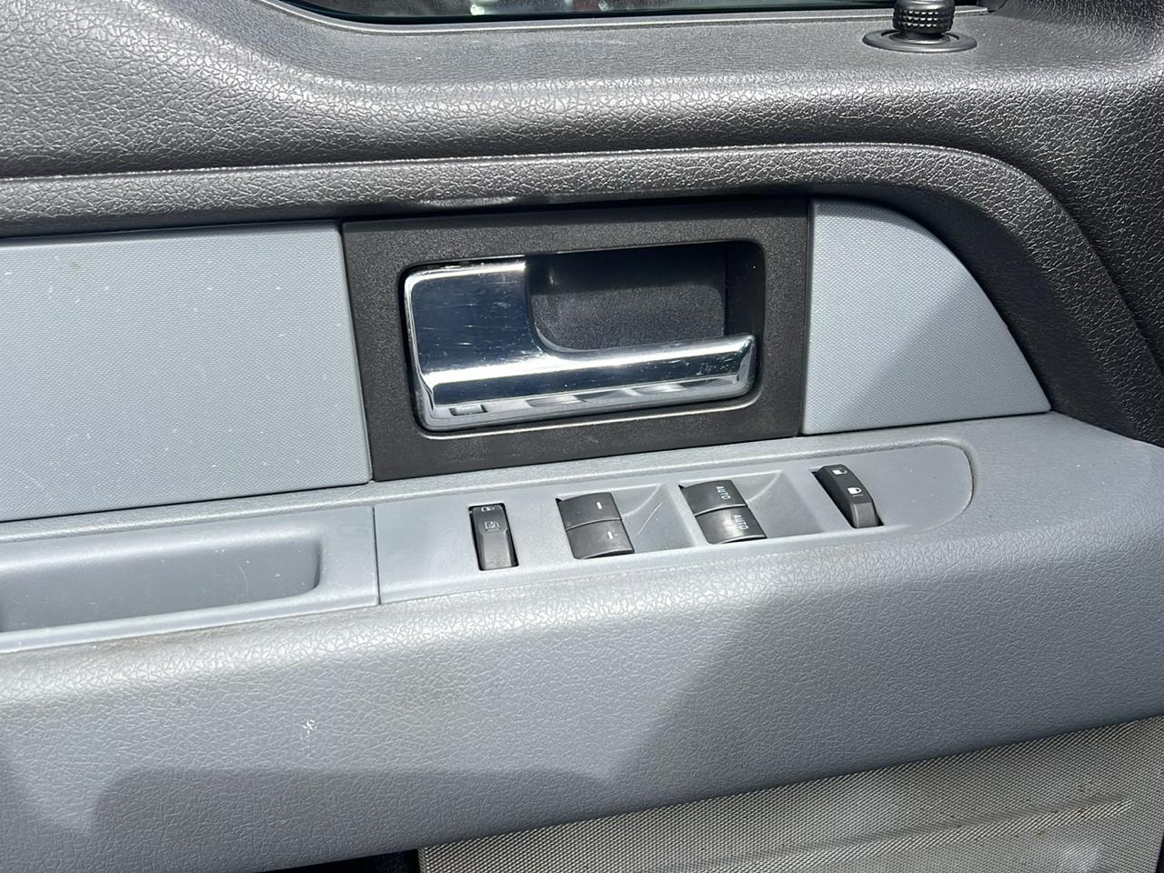 Ford F-150 4WD SuperCrew 157" XLT 2013