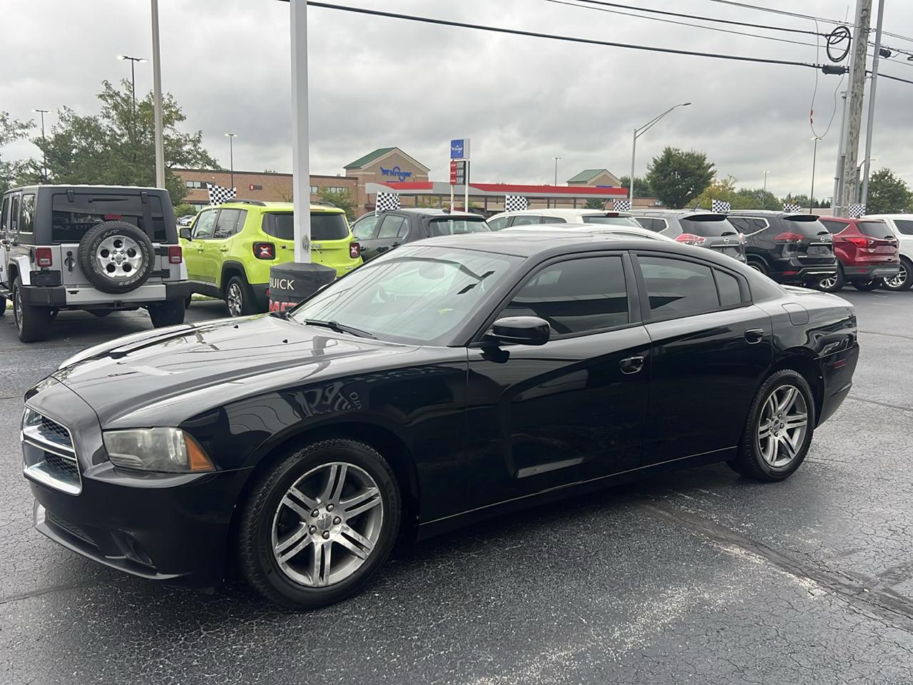 Dodge Charger 4dr Sdn SXT RWD 2014