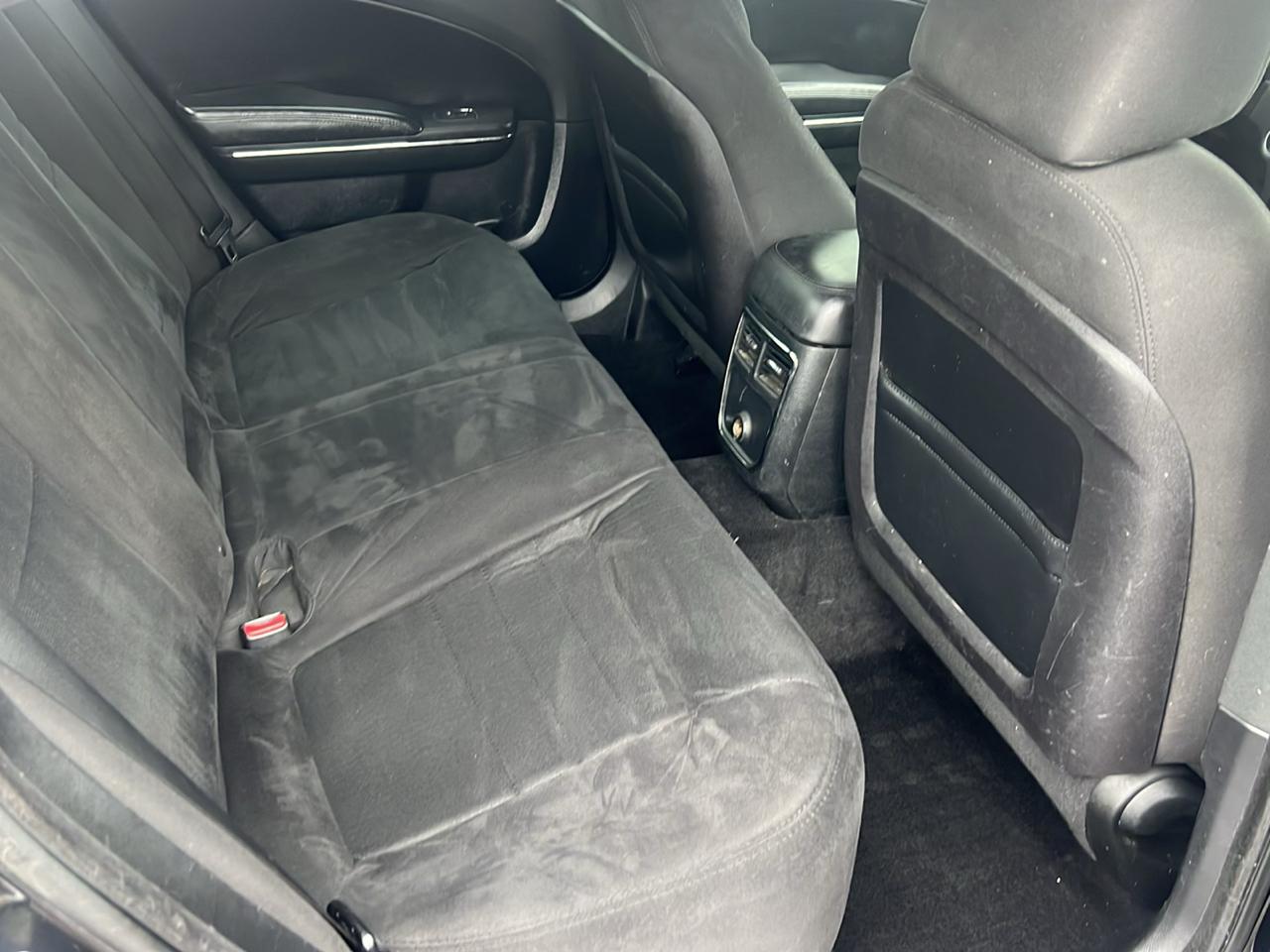 Dodge Charger 4dr Sdn SXT RWD 2014