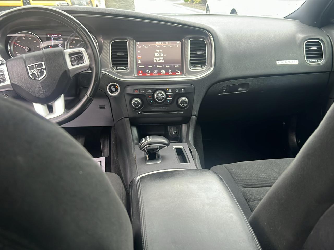 Dodge Charger 4dr Sdn SXT RWD 2014