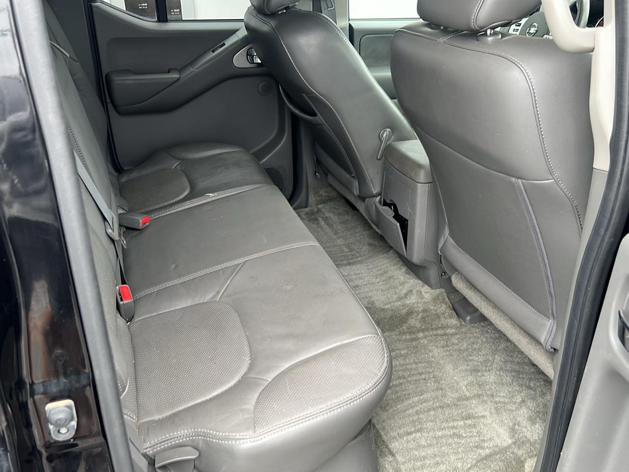 Nissan Frontier 4WD Crew Cab LWB Auto SV 2016