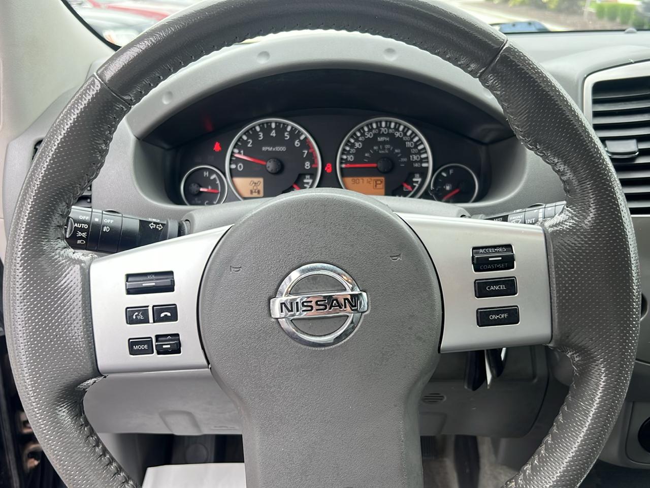 Nissan Frontier 4WD Crew Cab LWB Auto SV 2016