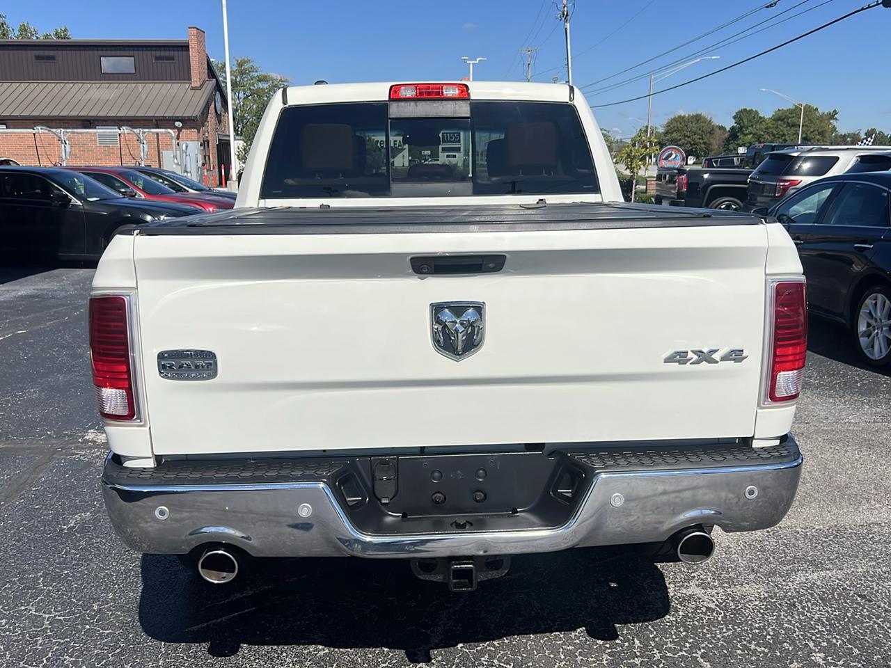 RAM 1500 4WD Crew Cab 140.5" Longhorn 2016