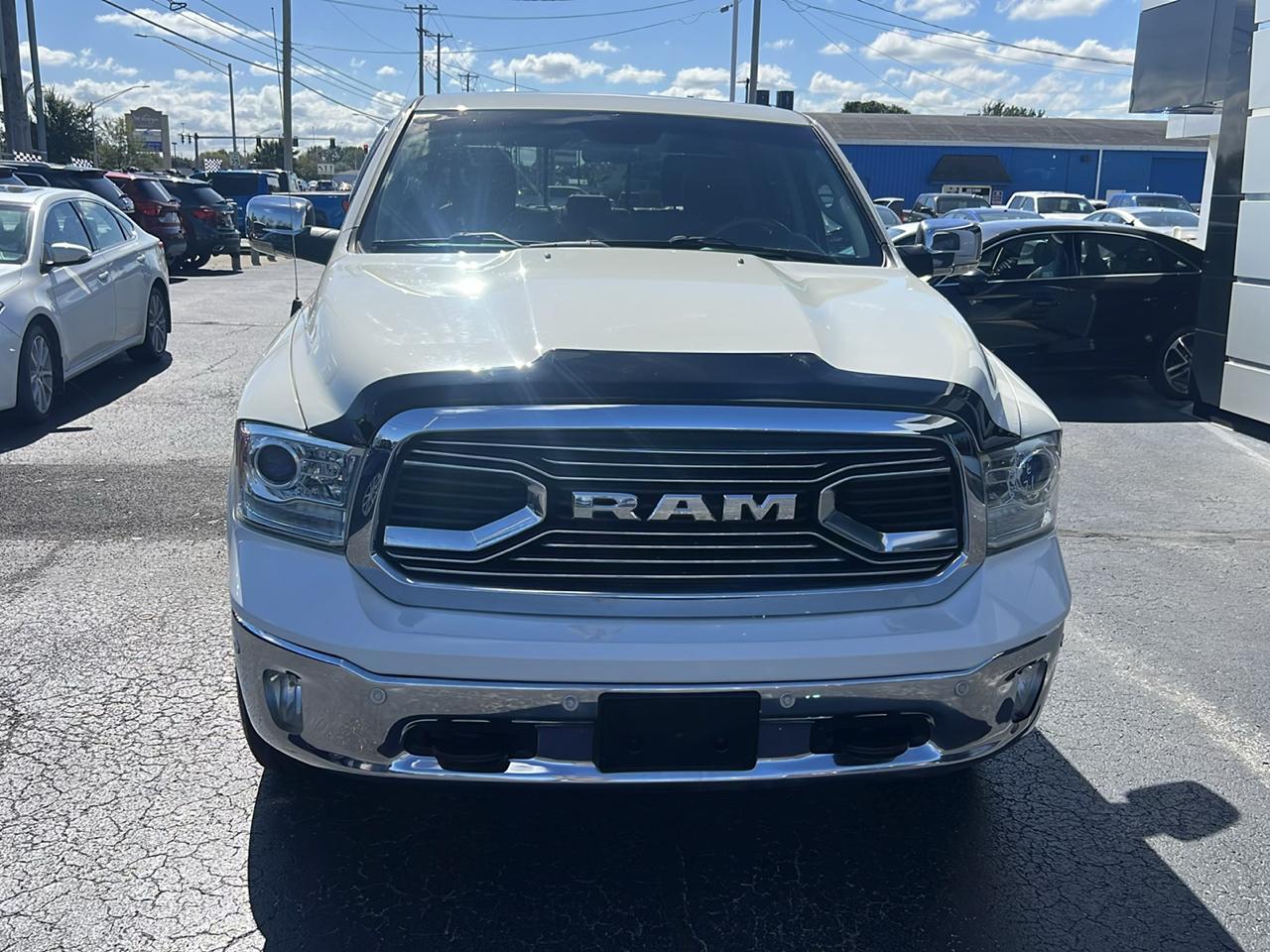 RAM 1500 4WD Crew Cab 140.5" Longhorn 2016