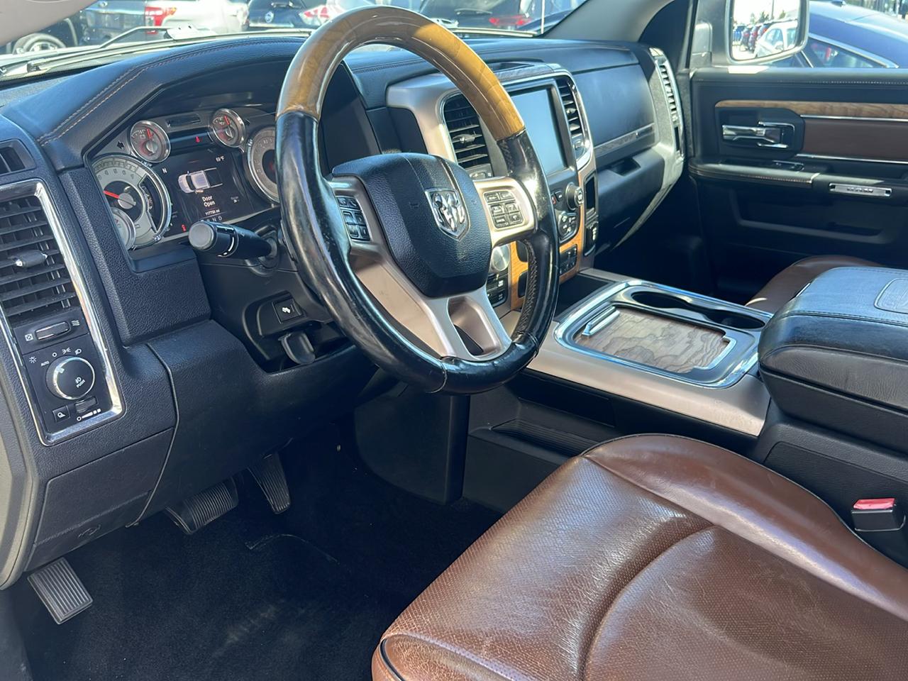 RAM 1500 4WD Crew Cab 140.5" Longhorn 2016