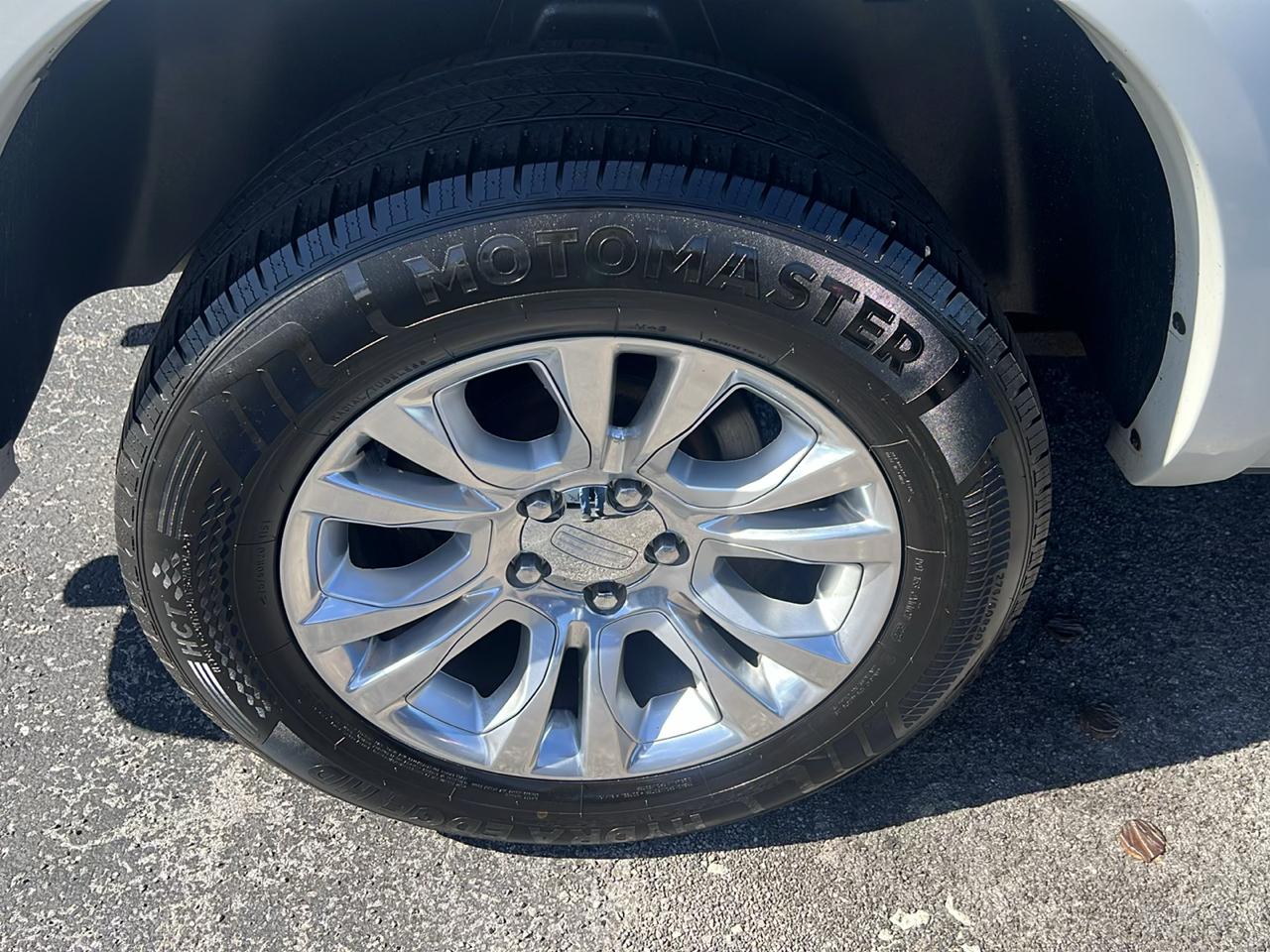 RAM 1500 4WD Crew Cab 140.5" Longhorn 2016