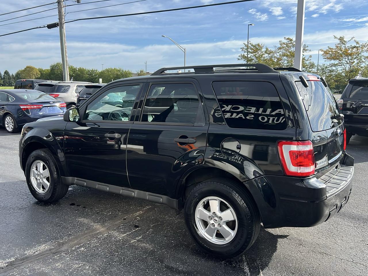 Ford Escape FWD 4dr XLT 2011