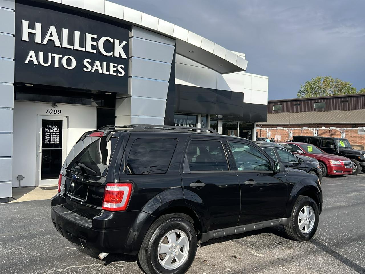 Ford Escape FWD 4dr XLT 2011