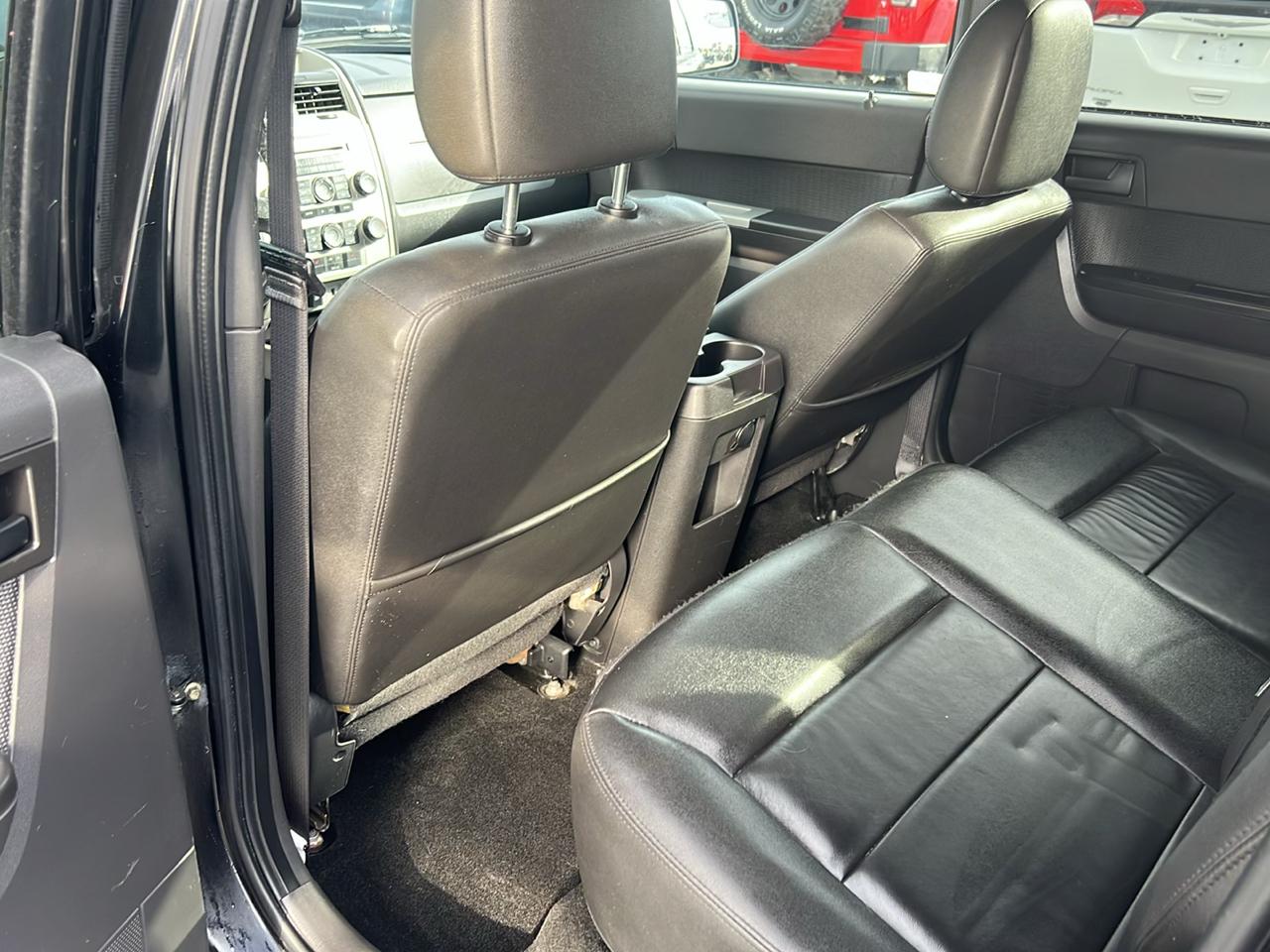 Ford Escape FWD 4dr XLT 2011