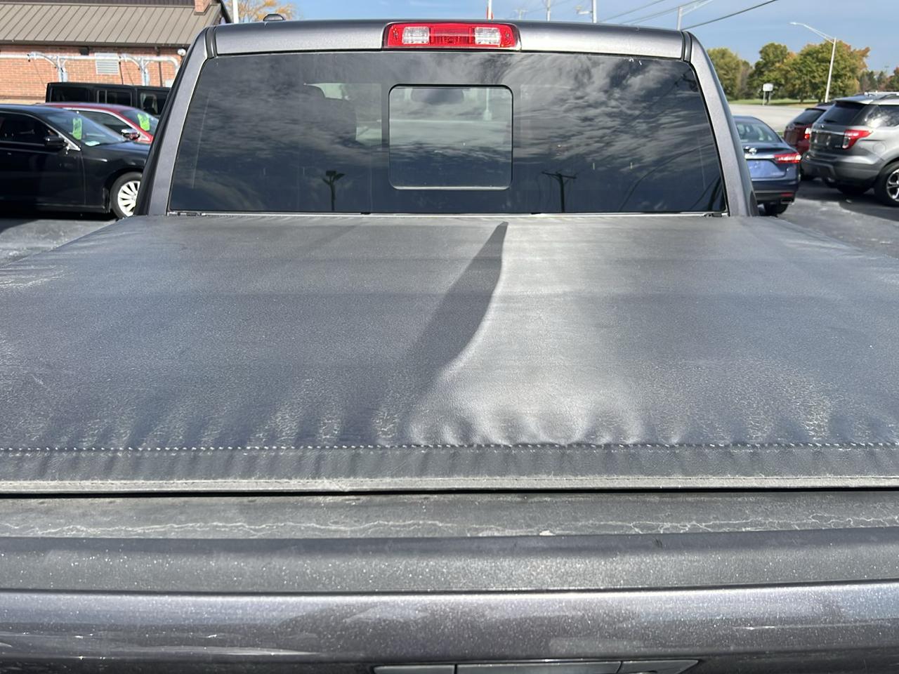 RAM 1500 4WD Crew Cab 140.5" Sport 2014
