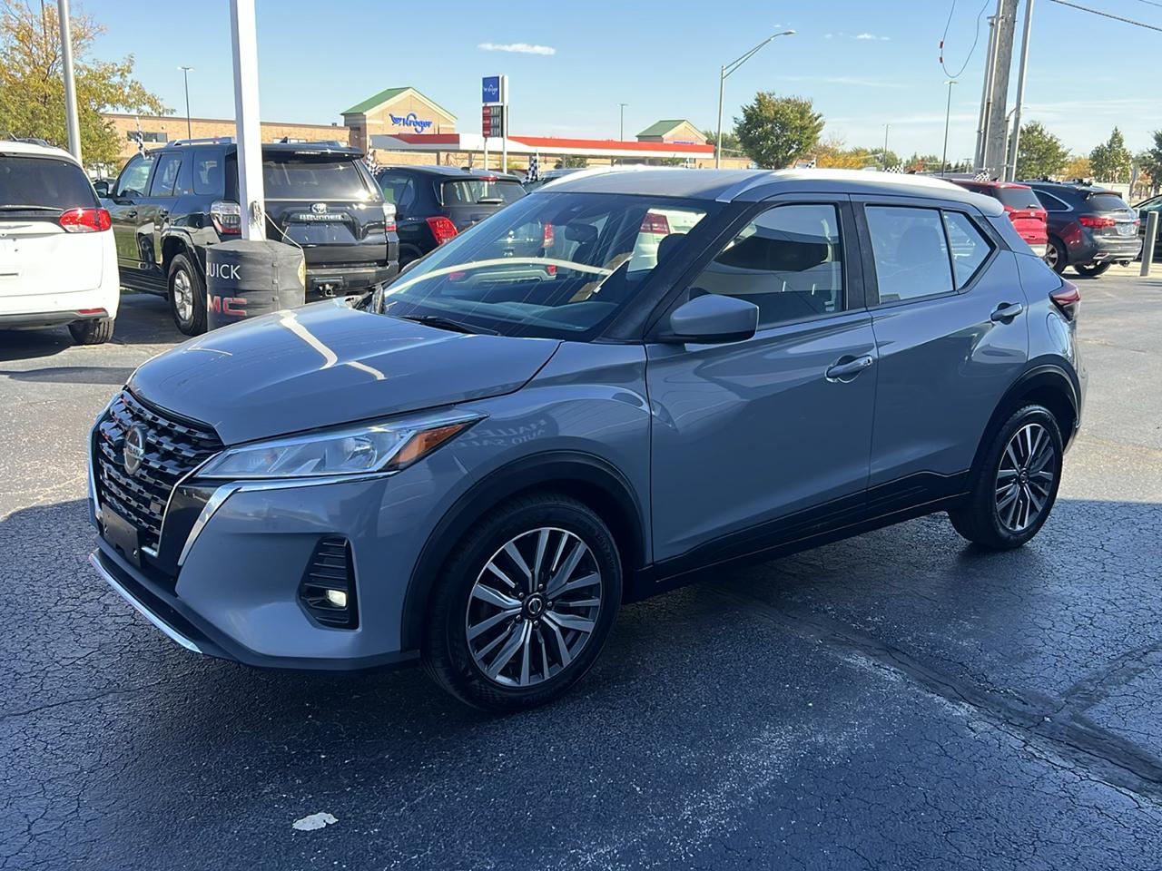 Nissan Kicks SV FWD 2021