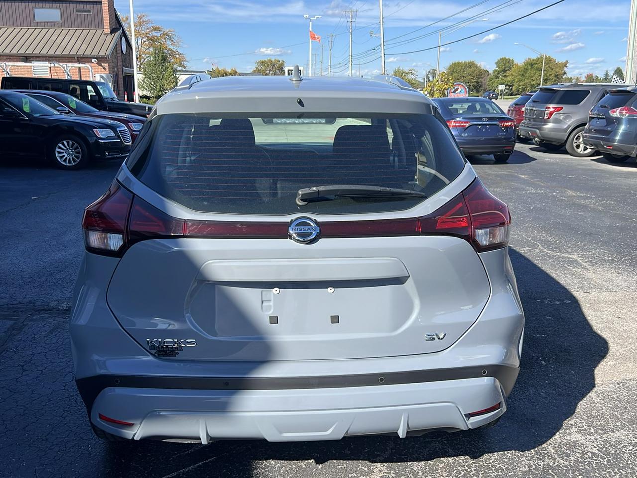 Nissan Kicks SV FWD 2021
