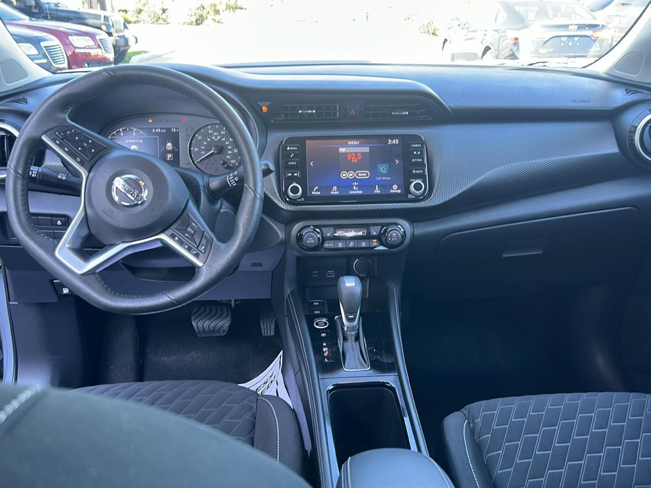 Nissan Kicks SV FWD 2021
