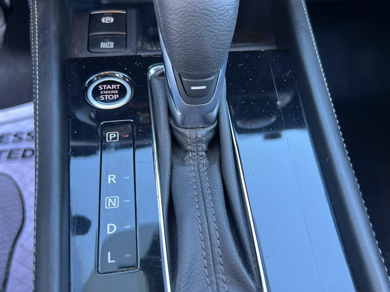 Nissan Kicks SV FWD 2021