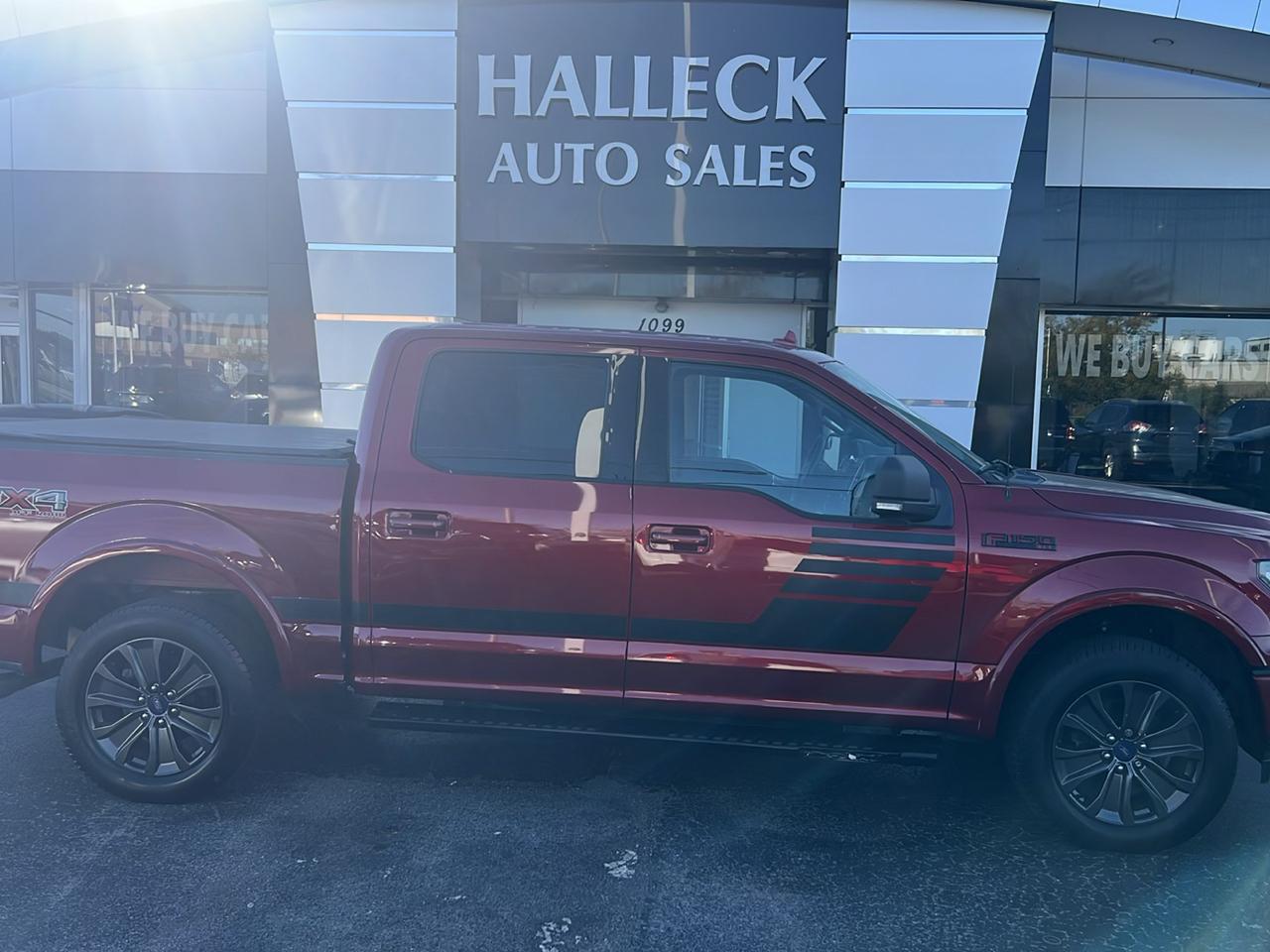 2018 Ford F-150 4WD SuperCrew 145" XLT