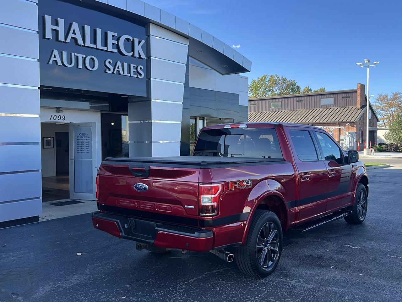 Ford F-150 4WD SuperCrew 145" XLT 2018