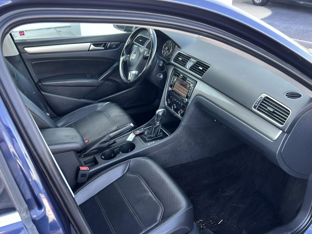 Volkswagen Passat 4dr Sdn 1.8T Auto S 2015