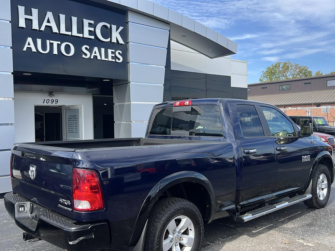 RAM 1500 4WD Quad Cab 140.5" Outdoorsman 2014