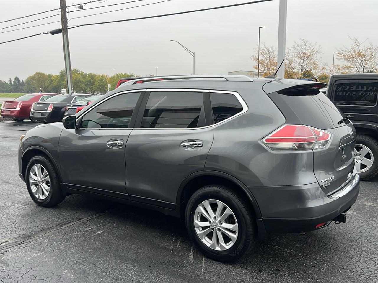 Nissan Rogue AWD 4dr SV 2016