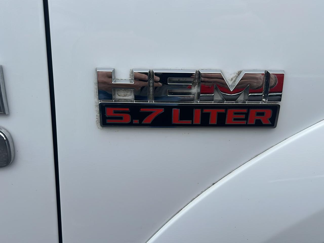 RAM 1500 4WD Quad Cab 140.5" Outdoorsman 2015
