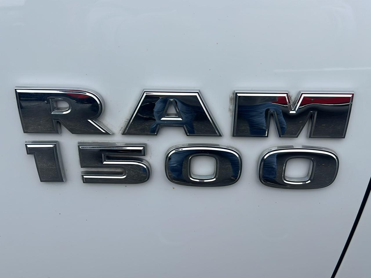 RAM 1500 4WD Quad Cab 140.5" Outdoorsman 2015