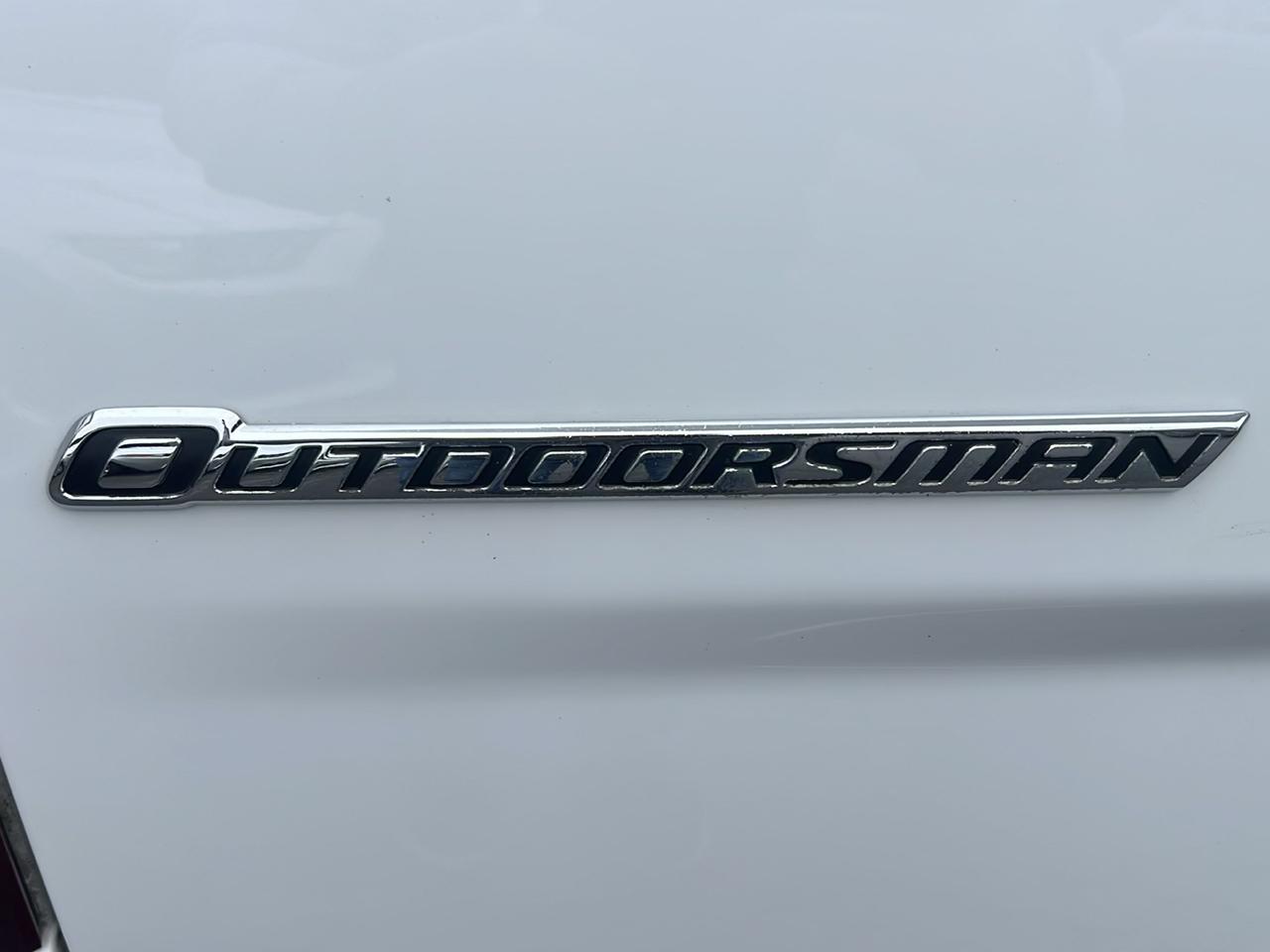 RAM 1500 4WD Quad Cab 140.5" Outdoorsman 2015