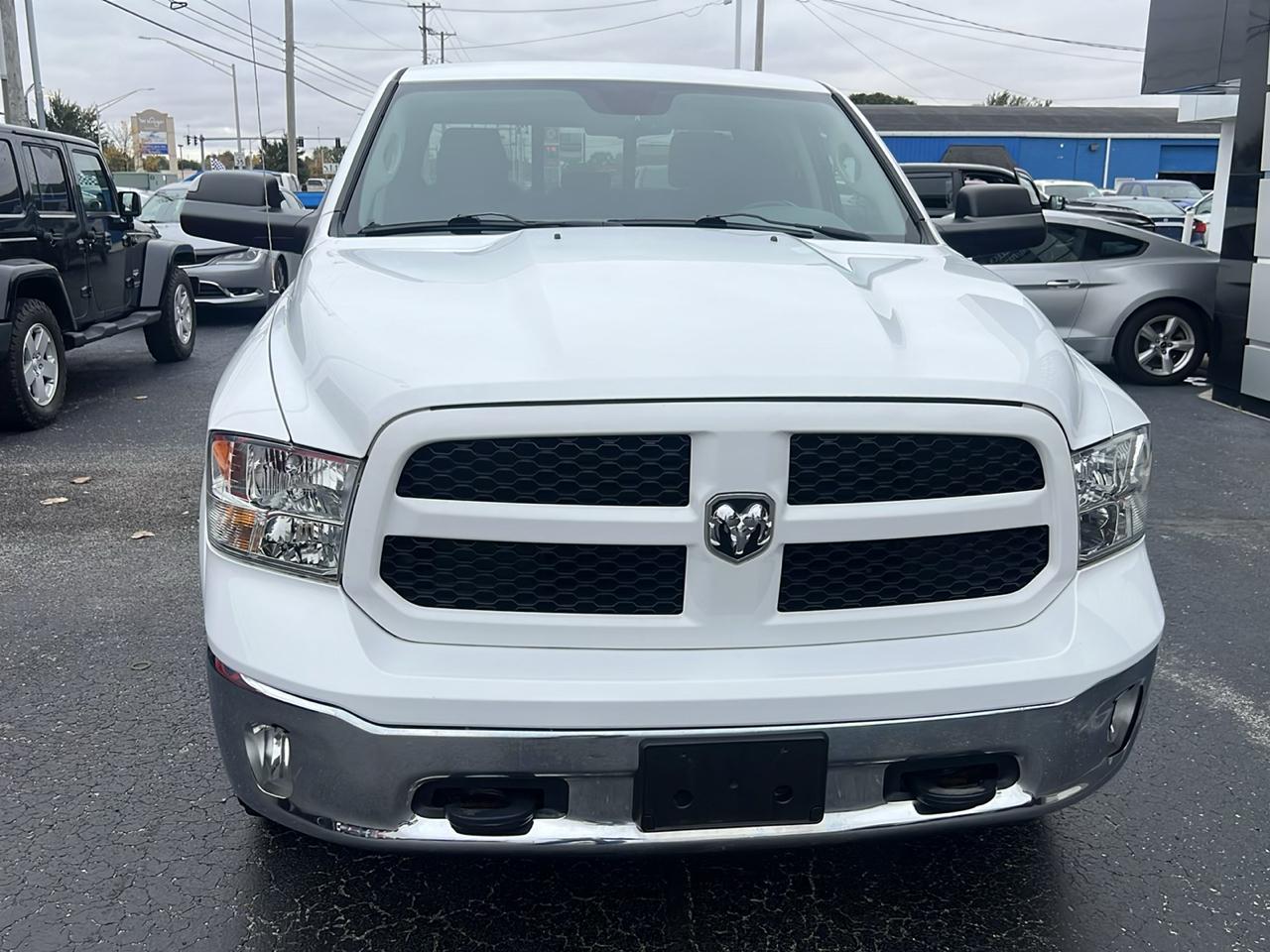 RAM 1500 4WD Quad Cab 140.5" Outdoorsman 2015