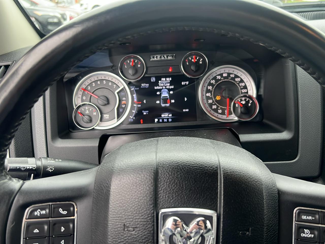 RAM 1500 4WD Quad Cab 140.5" Outdoorsman 2015