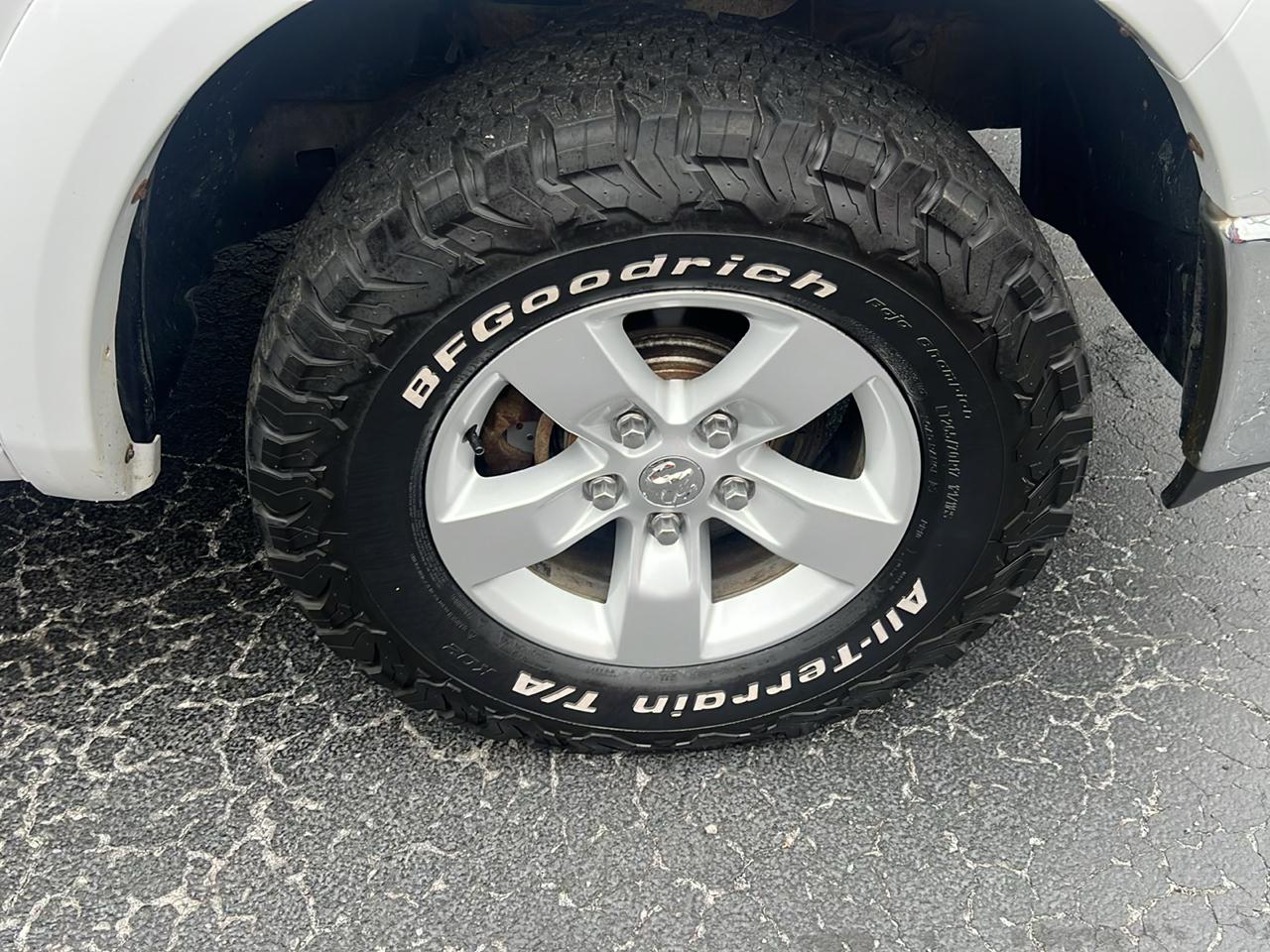 RAM 1500 4WD Quad Cab 140.5" Outdoorsman 2015