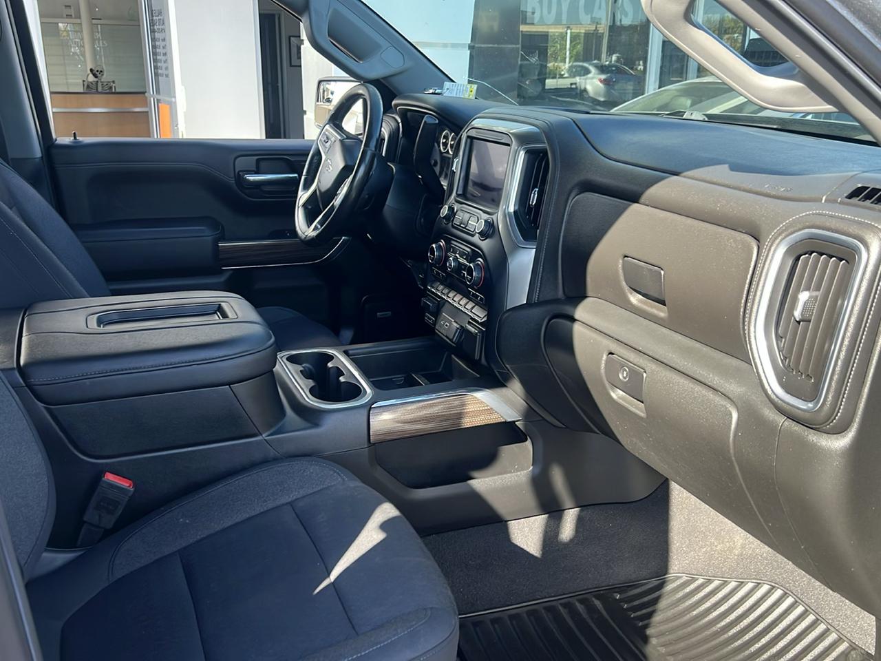 Chevrolet Silverado 1500 4WD Crew Cab 147" RST 2020
