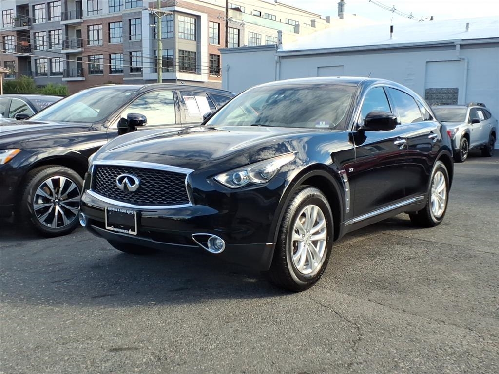 Infiniti QX70  2017 Infiniti QX70  2017
