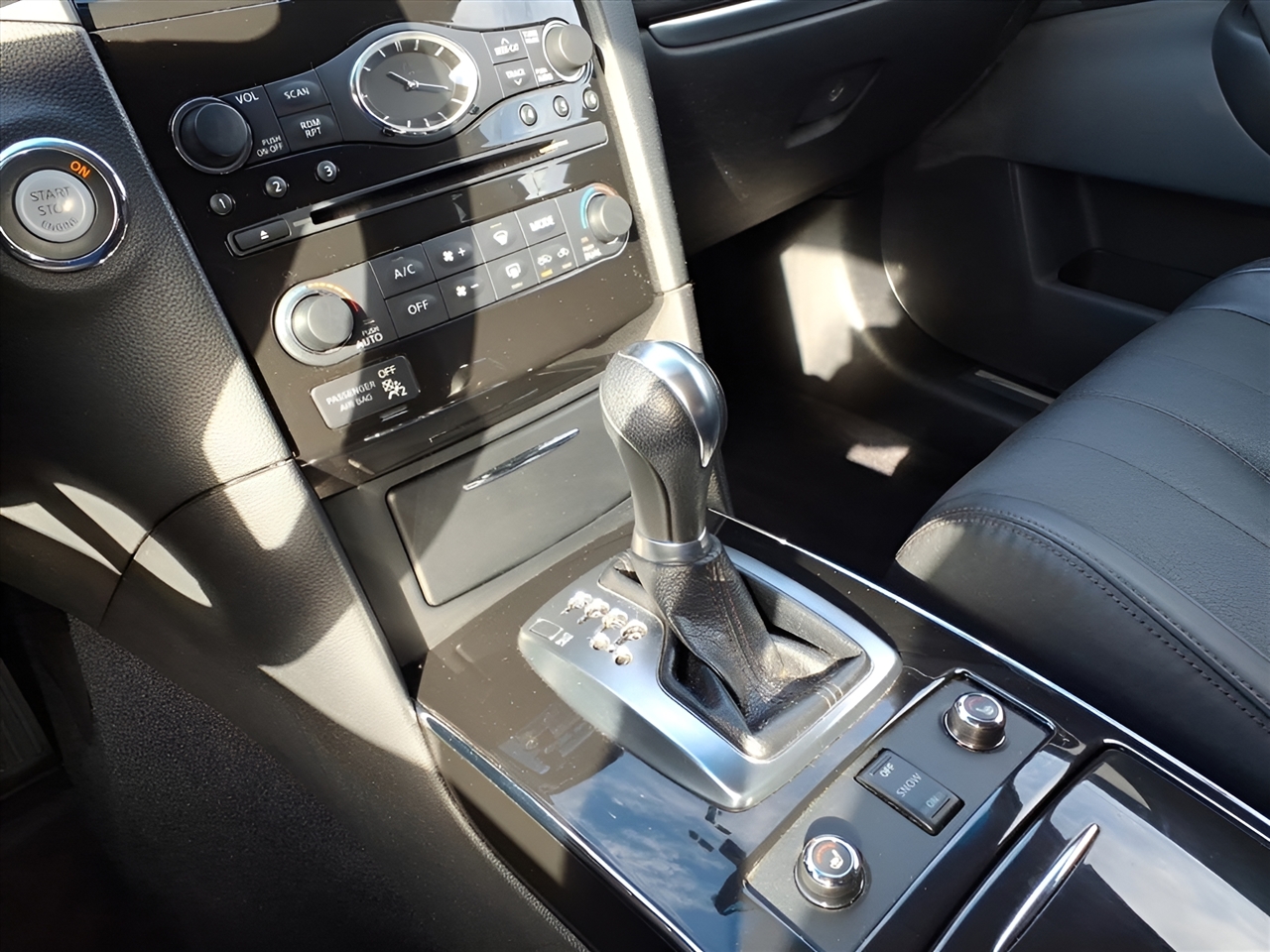 Infiniti QX70  2017 Infiniti QX70  2017