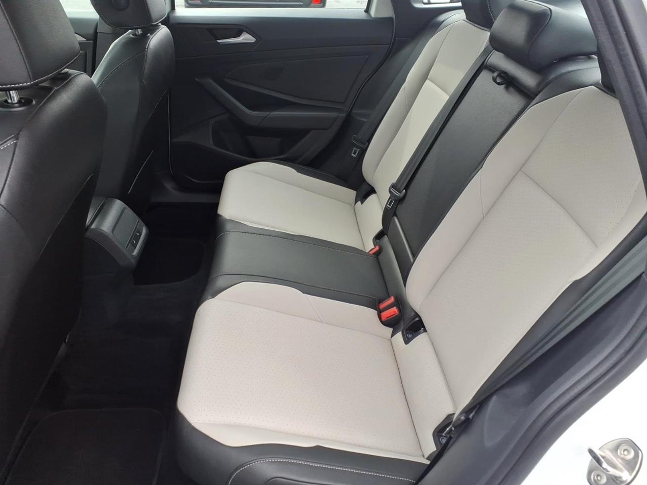 Volkswagen Jetta 1.4T R-Line 8A 2019