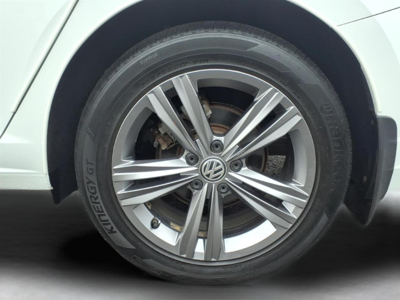 Volkswagen Jetta 1.4T R-Line 8A 2019