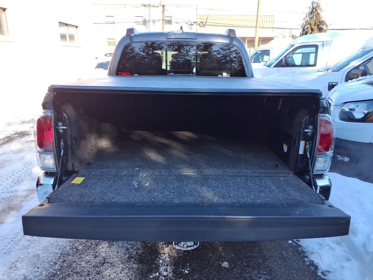 Toyota Tacoma SR5 Double Cab Long Bed V6 6AT 4WD 2023